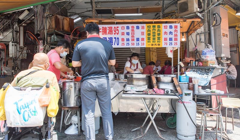 台北萬華｜廣州街牛腩湯