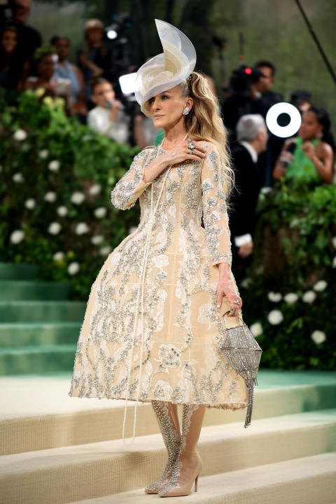 NEW YORK, NEW YORK - MAY 06: Sarah Jessica Parker attends The 2024 Met Gala Celebrating 