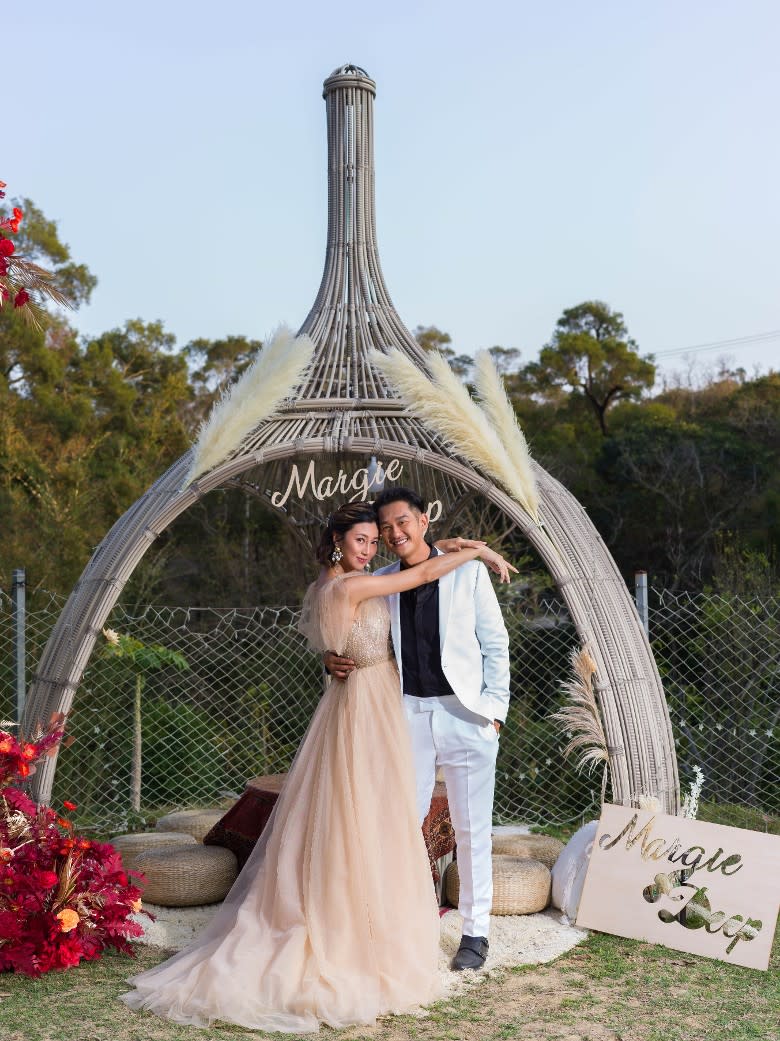 吳浩康同郭思琳今日成婚。