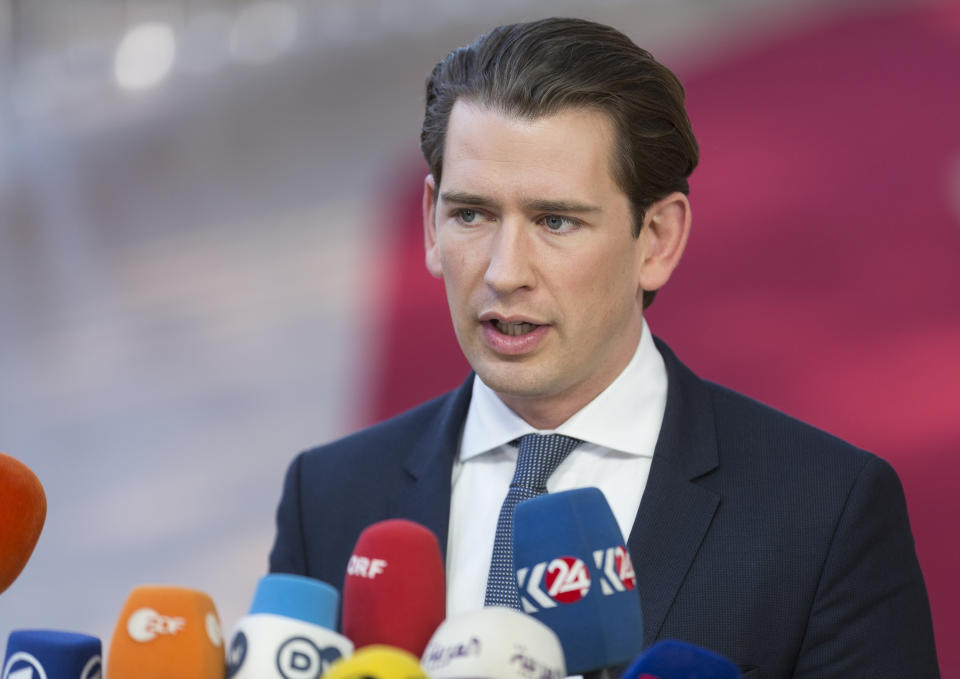 Die Outfits des österreichischen Bundeskanzlers Sebastian Kurz werden auf Twitter mit Toastern verglichen. (Foto: Getty Images / Thierry Monasse)