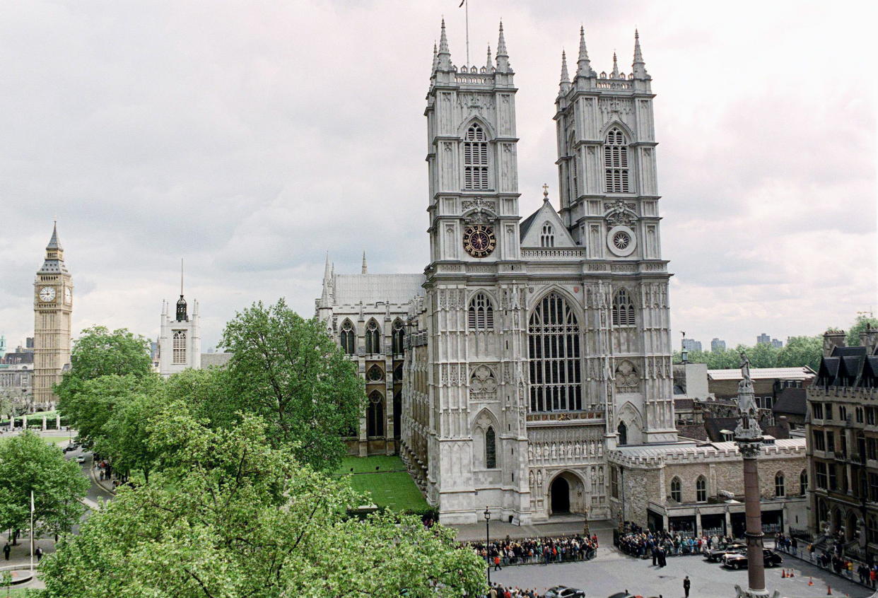 LONDON, UNITED KINGDOM - MAY 13:  Westminster Abbey, London, During The Service Of Thanksgiving For The Life And Work Of Ted Hughes, Poet Laureate.  (Photo by Tim Graham/Getty Images)