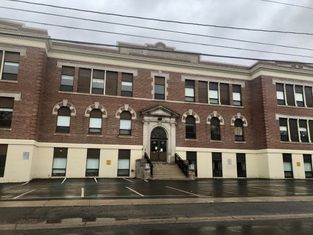 New Brunswick Public Health confirmed a case of COVID-19 at George Street Middle School in Fredericton last week.