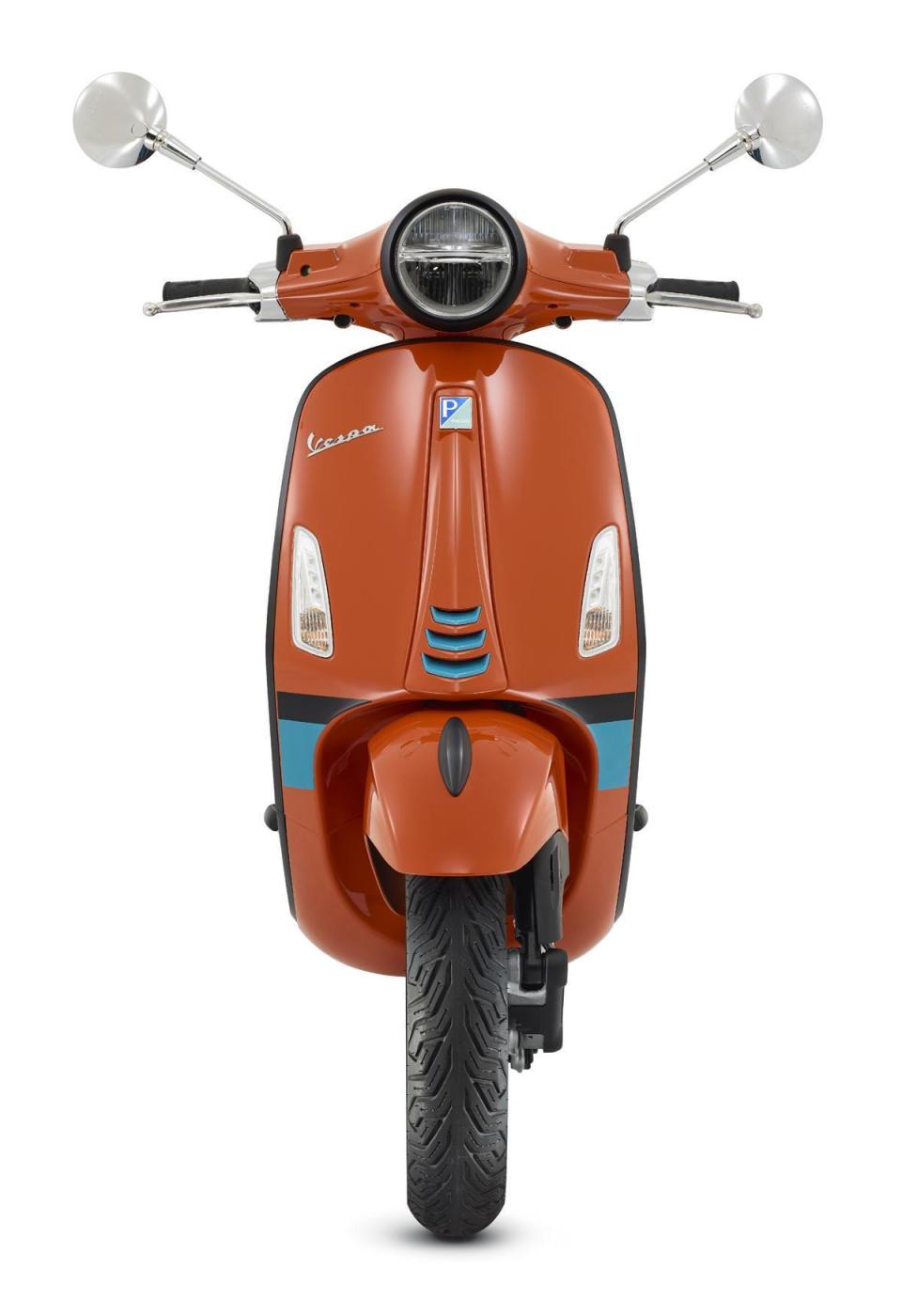 「Vespa Primavera S 特仕版」。