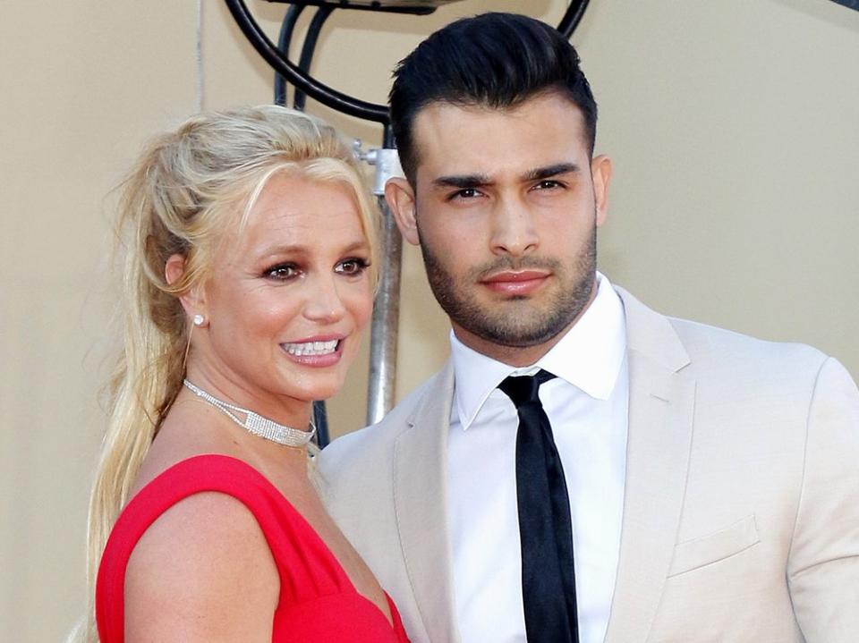 Seit 2016 sind sie ein Paar, erst im vergangenen Jahr feierten sie eine große Hochzeit. Jetzt soll alles aus sein bei Britney Spears und Sam Asghari. (Bild: Tinseltown/Shutterstock.com)