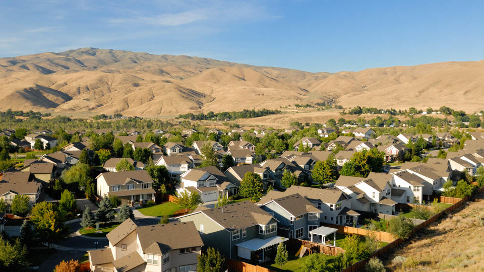 This is a suburban neighborhood in Boise Idaho.