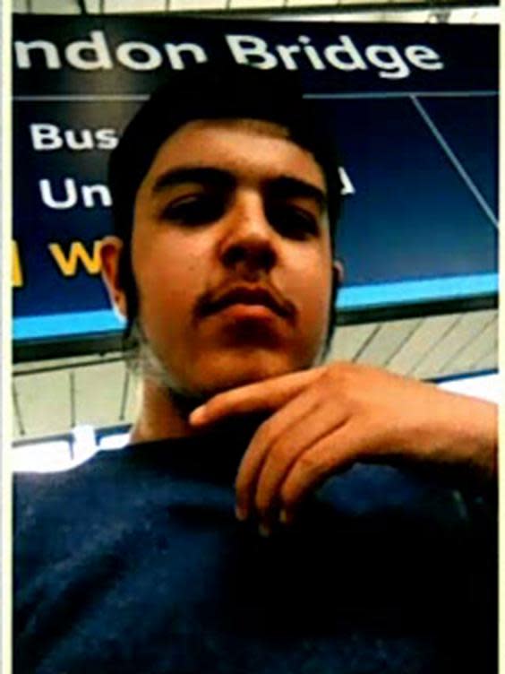A selfie Ahmed took at London Bridge railway station (Counter Terrorism Policing South East)