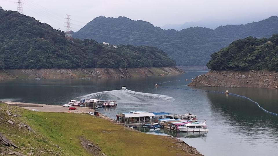 石門水庫蓄水率只有三成三，水利署仍不敢掉以輕心。（圖：民眾提供）