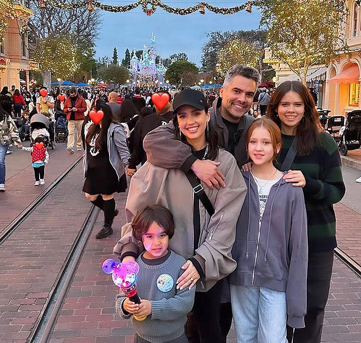 <p>The Honest Company founder celebrated her son Hayes' 5th birthday at the happiest place on earth along with her husband, Cash Warren, and their two daughters, Haven and Honor. In an <a href="https://www.instagram.com/p/CnODYy3rv2B/" rel="nofollow noopener" target="_blank" data-ylk="slk:Instagram;elm:context_link;itc:0;sec:content-canvas" class="link ">Instagram</a> post on Monday, the family of five were all smiles as they posed in front of a large crowd with Sleeping Beauty's castle sparkling in the distance. </p> <p>She captioned the post: "celebrating our 5️⃣ year old with the squad! 🥳🎉 love the mems we create <a href="https://www.instagram.com/disneyland/" rel="nofollow noopener" target="_blank" data-ylk="slk:@disneyland;elm:context_link;itc:0;sec:content-canvas" class="link ">@disneyland</a> with the whole fam and our besties 🤍 <a href="https://www.instagram.com/explore/tags/thisis5/" rel="nofollow noopener" target="_blank" data-ylk="slk:#thisis5;elm:context_link;itc:0;sec:content-canvas" class="link ">#thisis5</a> 👍🏽 <a href="https://www.instagram.com/explore/tags/happybirthdayhayes/" rel="nofollow noopener" target="_blank" data-ylk="slk:#happybirthdayhayes;elm:context_link;itc:0;sec:content-canvas" class="link ">#happybirthdayhayes</a> 🥰"</p>