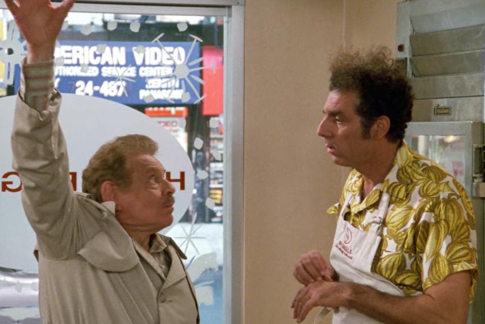 Jerry Stiller as Frank Costanza and Michael Richards as Cosmo Kramer in "Seinfeld"