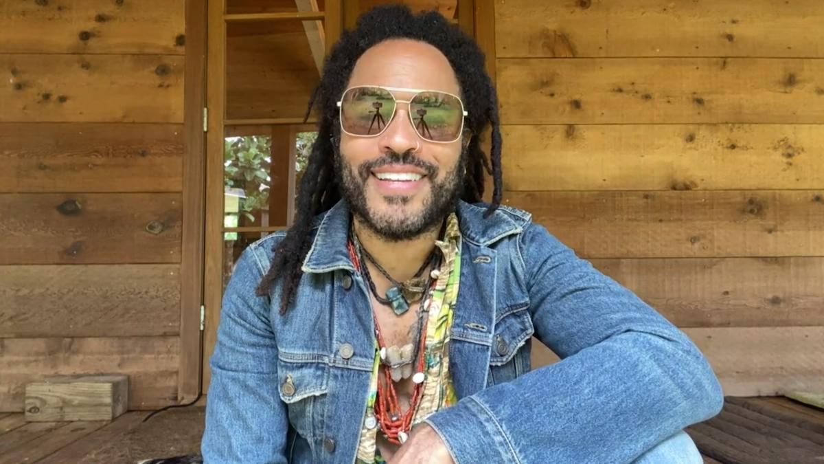 Lenny Kravitz Talks Scarf Meme From 2012 in GQ Interview