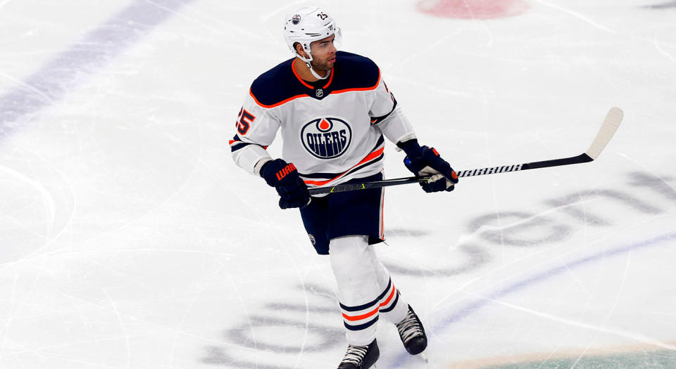 Darnell Nurse has agreed to a two-year contract with the Oilers. (AP Photo/Jim Mone)