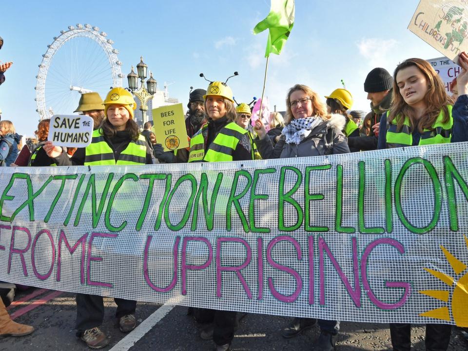 Extinction rebellion: Thousands of climate change protesters block London bridges on day of civil action