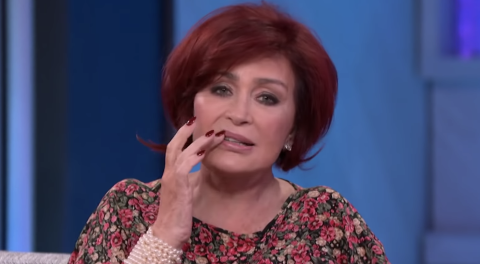 Sharon Osbourne recalls a plastic surgery procedure that left her looking like Elvis. (Screenshot: Kelly Clarkson Show via YouTube)