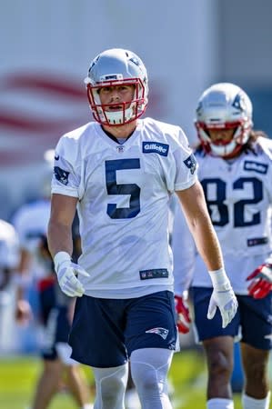 Patriots acquire TE Eric Saubert in a trade with Atlanta; release QB Danny  Etling