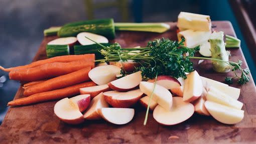徐嘉博士認為健康蔬食，不吃傷害身體的食物，就能讓身體恢復自癒能力，逆轉疾病。（圖／翻攝自Pixabay）
