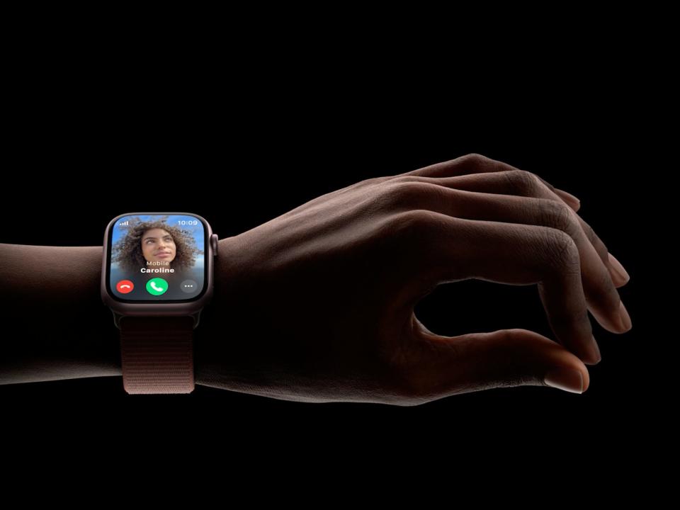 Apple's Double Tap feature for the new Apple Watch