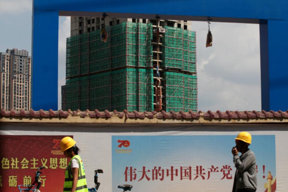 中國房市危機重重。圖為2019年9月雲南碧桂園建案。路透社
