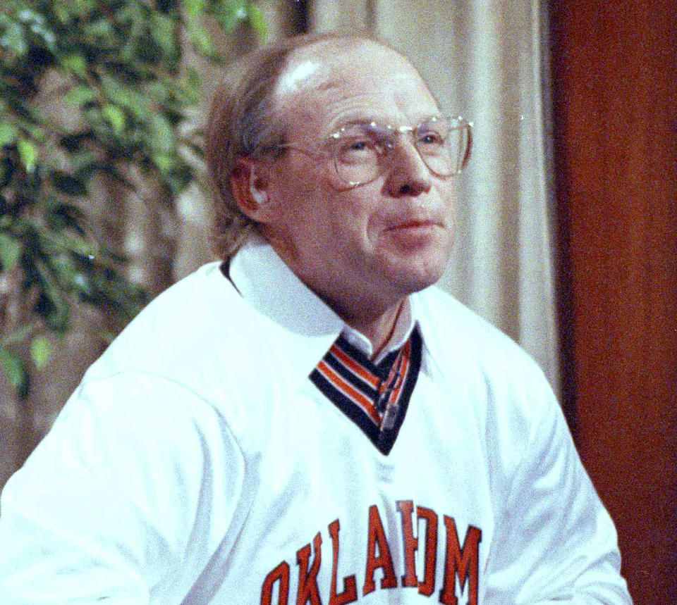 FILE - Oklahoma State football coach Pat Jones appears for a CBS sports program in Tokyo, Dec. 4, 1988. Oklahoma and Oklahoma State will meet on Saturday for the final time before Oklahoma leaves the Big 12 for the Southeastern Conference. (AP Photo/Tsugufumi Matsumoto, File)