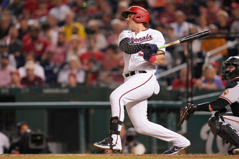 Luke Voit batted .226 with 22 HR and 69 RBI in 135 games last season with the San Diego Padres and Washington Nationals.