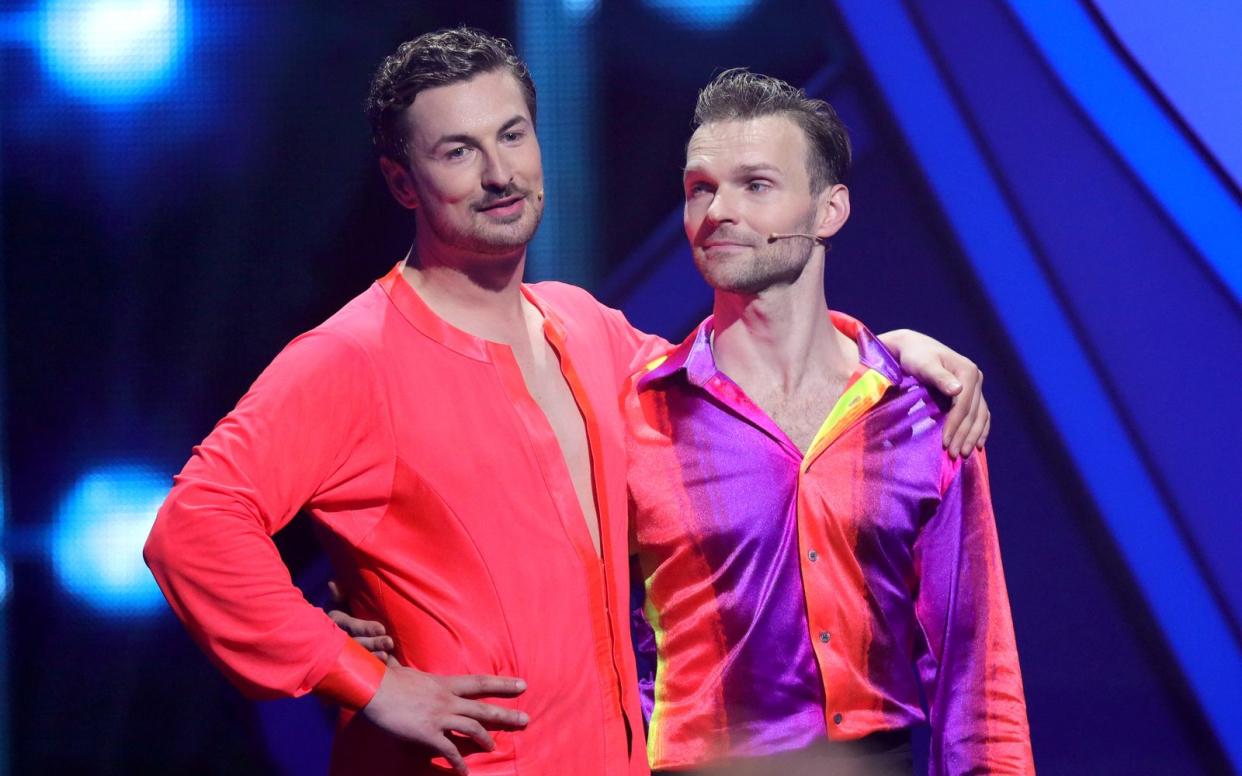 Gute Nachrichten für den einstigen "Prince Charming": Nicolas Puschmann (links) und sein Tanzpartner Vadim Garbuzov dürfen zu "Let's Dance" zurückkehren!  (Bild: 2021 Getty Images/Joshua Sammer)