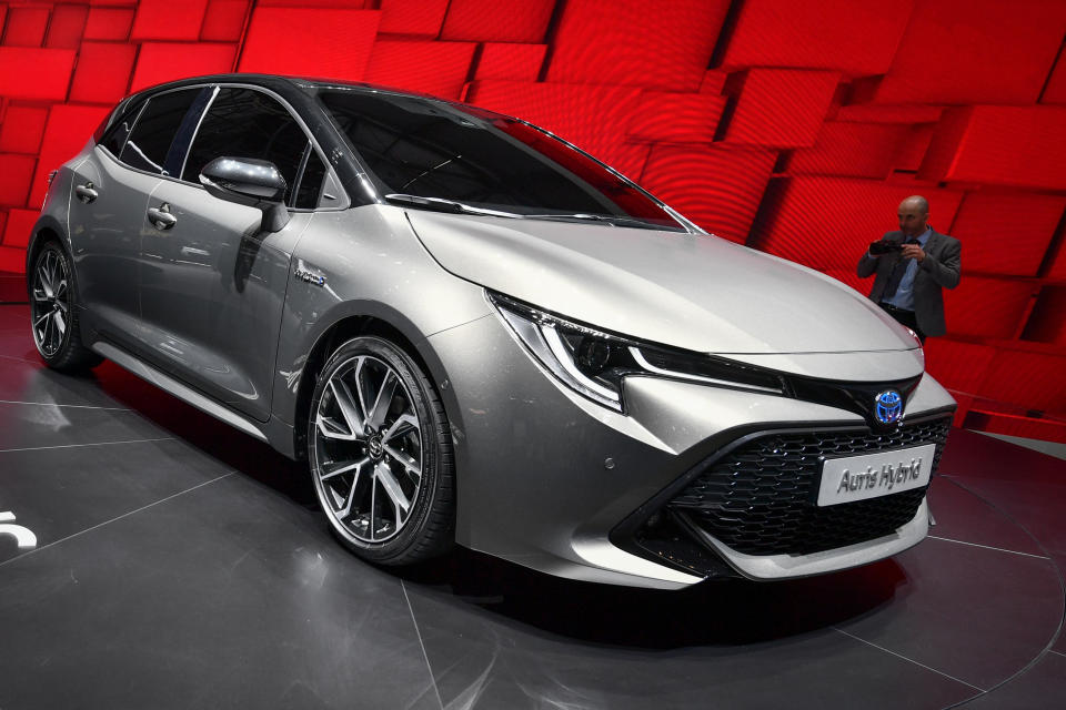 <p>Toyota möchte mit dem neuen Auris für Europa ganz neue Wege gehen. Das neue Modell wird nur noch als Benziner und mit Elektromotor angeboten. Eine Dieselversion? Fehlanzeige. (Foto: AFP) </p>