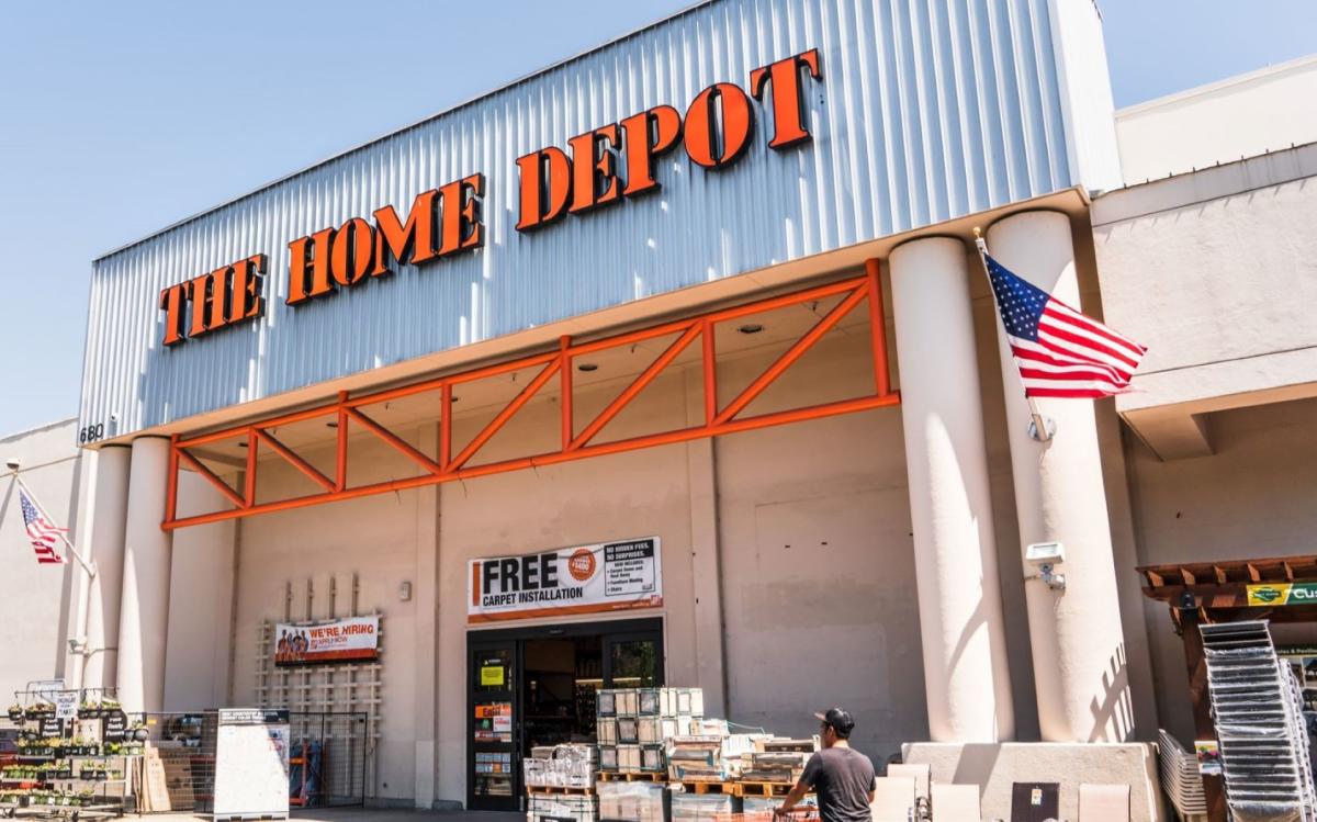 Home Depot Photo Tour Explains Success