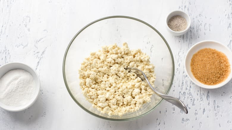 tofu crumbles in glass bowl