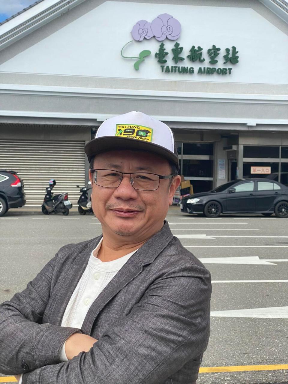 台灣中小企業聯合輔導基金會董事長賴坤成辭去現職，爭取民進黨台東縣長提名，同時向小英喊話，他才是最有機會當選的人。   圖：擷取自賴坤成臉書（資料照）