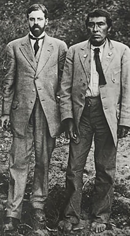 Ishi, the last known member of the Yahi tribe, with anthropologist Alfred L. Kroeber in 1911. (Online Archive of California)