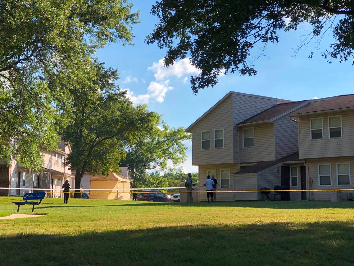 A man was fatally shot just before 4 p.m. Sunday, Aug. 21, 2022, in the 1300 block of East 89th Street, Kansas City Police said. A tent was placed around the victim’s body as detectives investigated the killing.