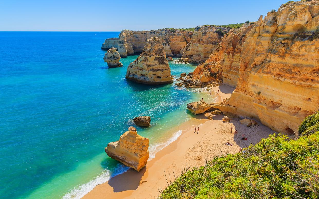 Praia da Marinha - the best beaches in the Algarve