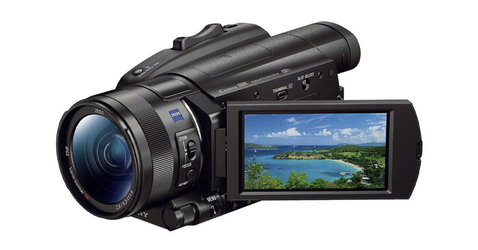 Videocámara FDR-AX700. Foto: Amazon