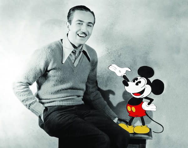 由華特 • 迪士尼先生的一個奇妙夢想開始，香港迪士尼樂園因而誕生