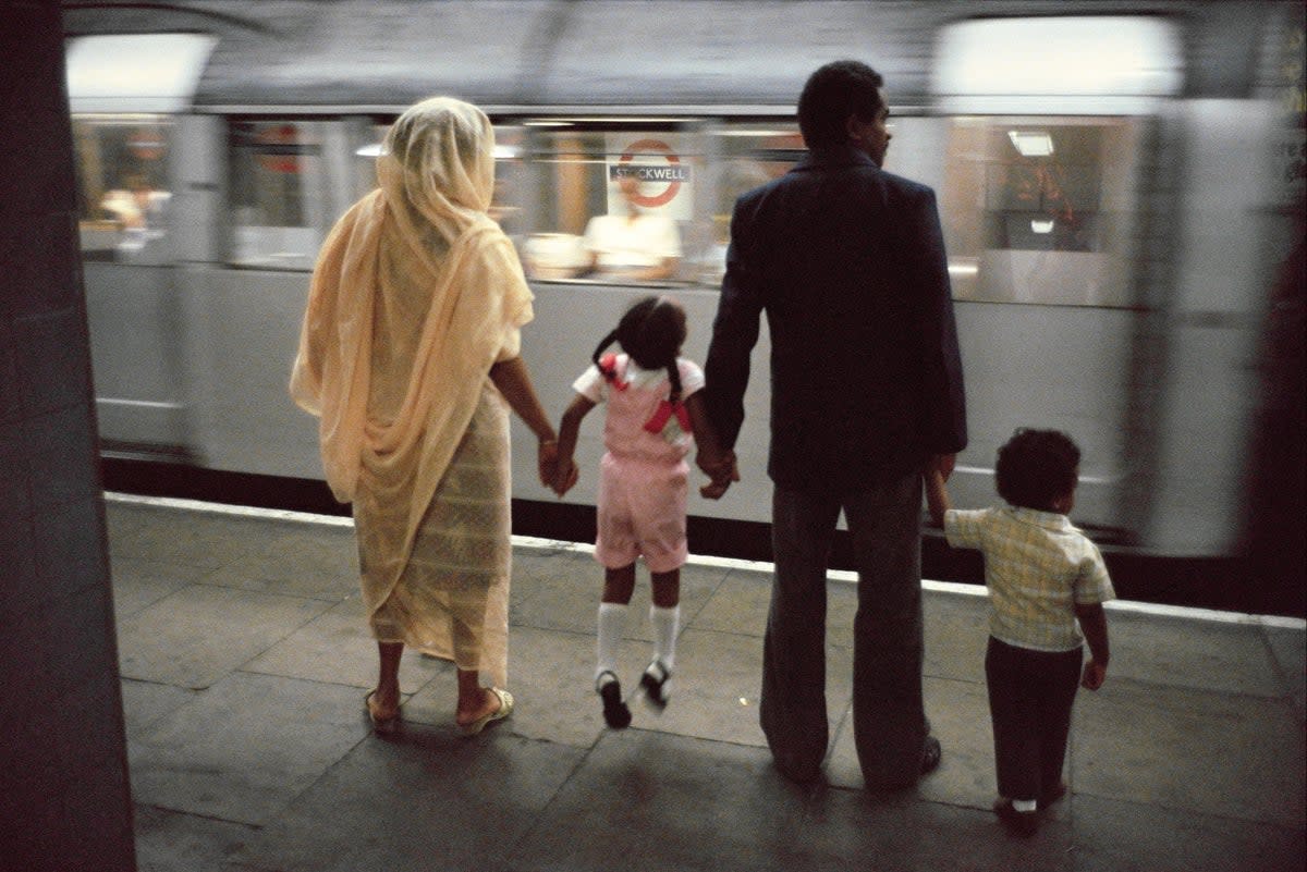  (Bob Mazzer)