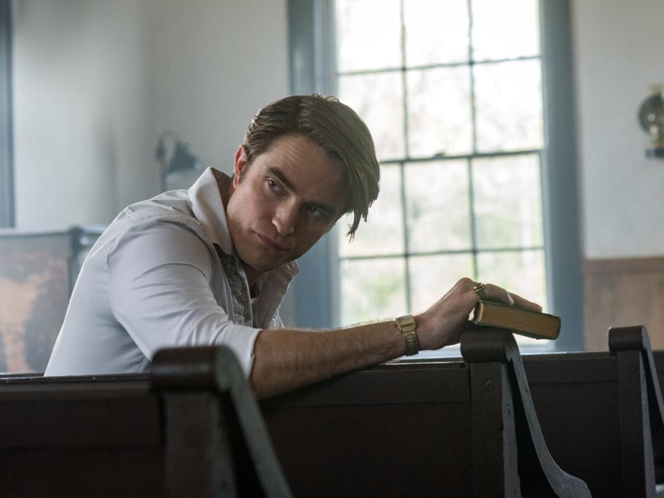 The Devil All The Time Robert Pattinson Glen Wilson Netflix.JPG