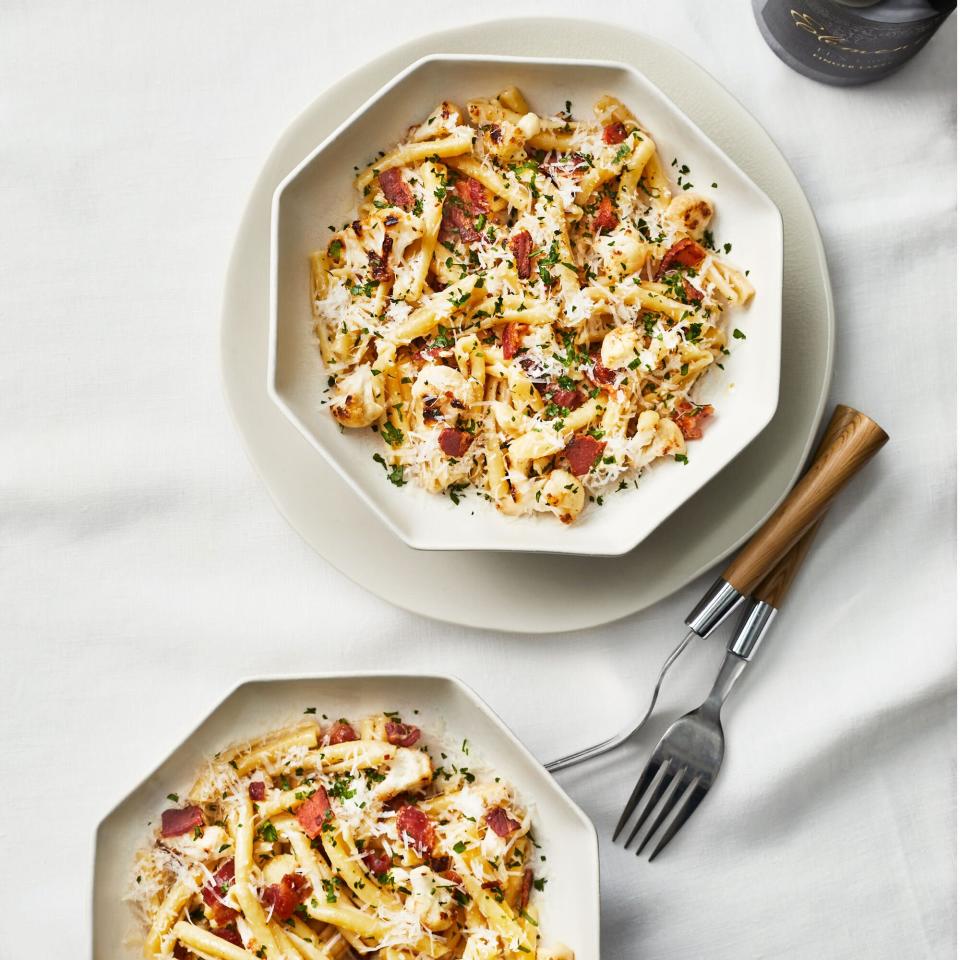 Pasta with Bacon and Caramelized Cauliflower