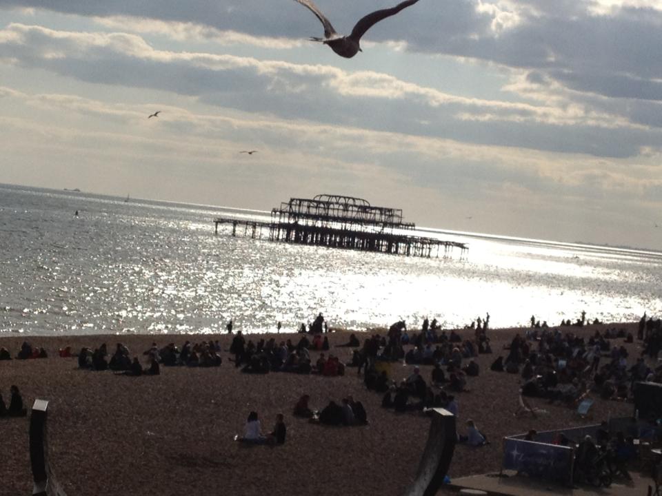 Sun over West Pier, Brighton (Picture: Nick). <a href="http://itunes.apple.com/gb/app/yahoo%21-reporter/id523144609?ls=1&mt=8" rel="nofollow noopener" target="_blank" data-ylk="slk:Click here;elm:context_link;itc:0;sec:content-canvas" class="link "> Click here </a> to find out how to download the app.