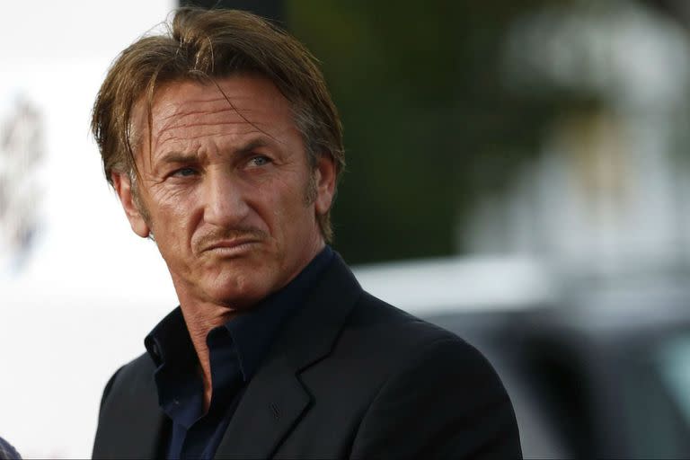 Sean Penn cada día más lejos de la actuación, y más cerca de su perfil como escritor.