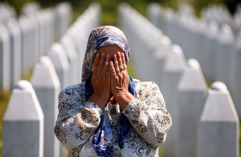 Conmemoración del 25º aniversario de la masacre de Srebrenica en Bosnia y Herzegovina