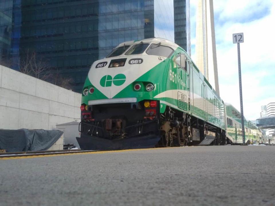 The fare cut would apply to all municipal transit, as well as the GO Transit network and Ontario Northland system, the Liberals say. (Michael Charles Cole/CBC - image credit)