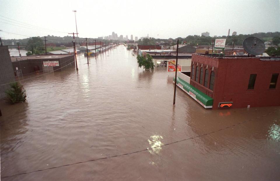 A scene on Southwest Boulevard during the flood of 1993. File photo by John Sleezer/The Kansas City Star