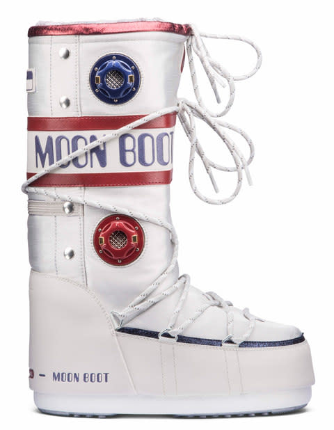 Moon Boot Space Suit apres ski snow boots