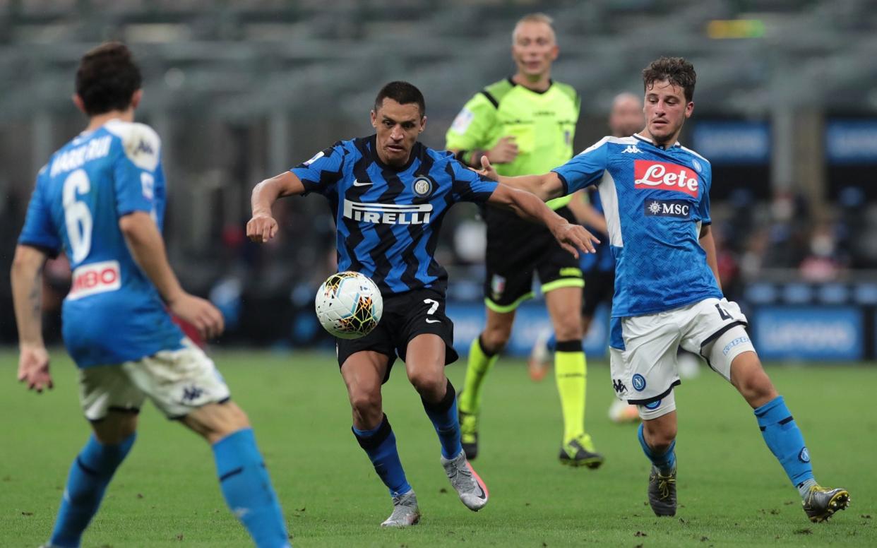 Alexis Sanchez of FC Internazionale in action during the Serie A match between FC Internazionale and SSC Napoli at Stadio Giuseppe Meazza on July 28, 2020 in Milan, Italy - Emilio Andreoli - Inter