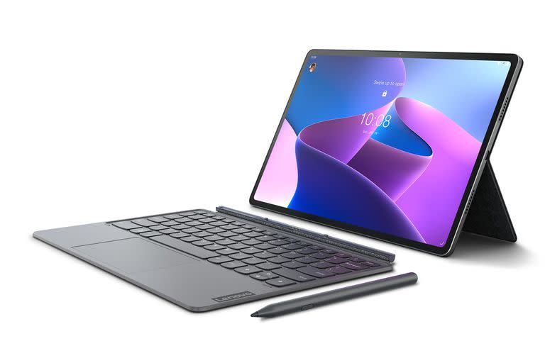 La Lenovo Tab P12 Pro se vende en combo en nuestro país con la funda-teclado y el lápiz