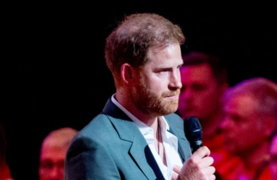 Le prince Harry est un cas à part dans la famille royale britannique ! Après avoir quitté Londres pour la Californie, le petit-fils de la reine Elizabeth II mène désormais une vie bien différente de celle à laquelle il a été préparé, mais il ne regrette rien. Sans plus attendre, voici 10 faits méconnus sur le fils rebelle de Lady Di.