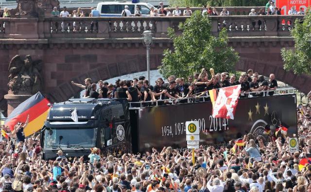 Germany throws giant homecoming party for World Cup heroes