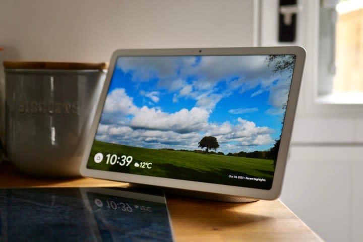 The Google Pixel Tablet showing a photo as wallpaper.