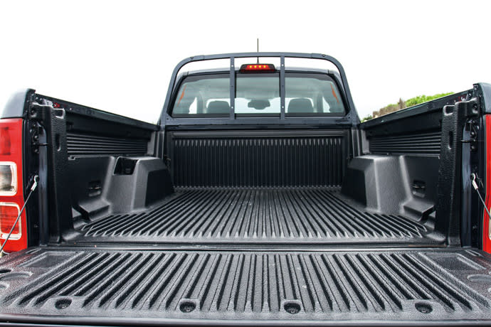 Ford Ranger職人型採一廂半的對開式設計，2+2的座椅配置，提供2.88平方公尺的車斗空間與高達1125kg的載重程度，讓後廂的乘載空間為同型號最大。