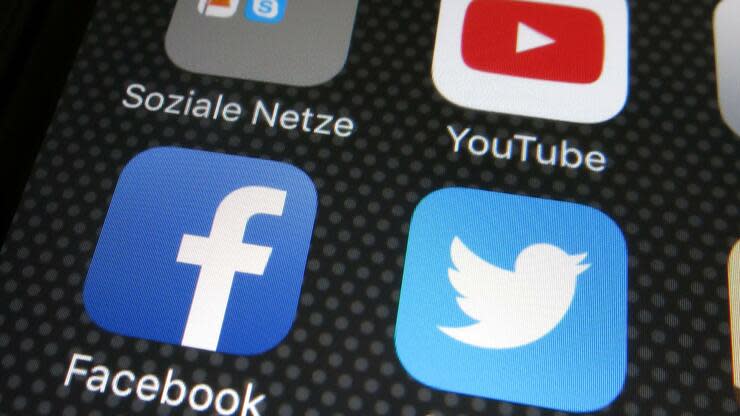 Facebook, Twitter oder Youtube müssen bestimmte Inhalte, wie zum Beispiel Morddrohungen, löschen. Foto: dpa