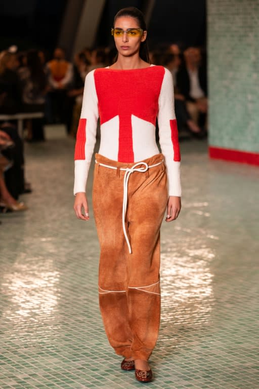 Un mannequin au défilé de mode Tory Burch à New York le 9 septembre 2024 (Yuki IWAMURA)